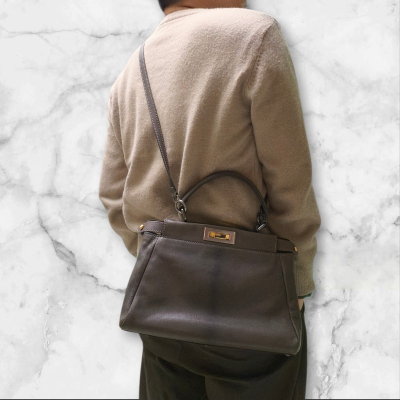 ‼️年前限時特賣‼️（原45800）至1/25⏰【8成新】㊣✨ FENDI✨芬迪 peekaboo 褐色 老花 皮革 梯形 兩用 肩背包 斜背包/雙F/二手包/二手精品/保證正品-56
