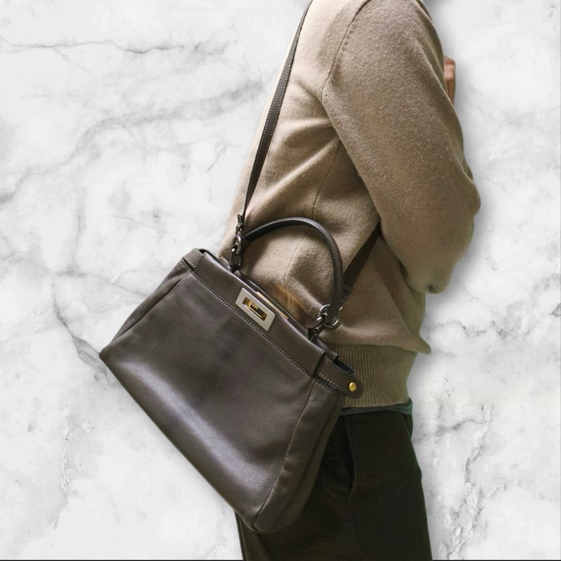 ‼️年前限時特賣‼️（原45800）至1/25⏰【8成新】㊣✨ FENDI✨芬迪 peekaboo 褐色 老花 皮革 梯形 兩用 肩背包 斜背包/雙F/二手包/二手精品/保證正品-57