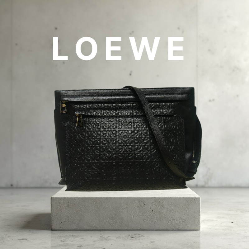 ‼️年前限時特賣‼️（原25800）至1/25⏰【8成新】㊣✨ LOEWE ✨羅威 黑色 壓紋 雙夾層 小羊皮 肩背包 斜背包 /二手包/二手精品🌳二手樹屋🌳-0