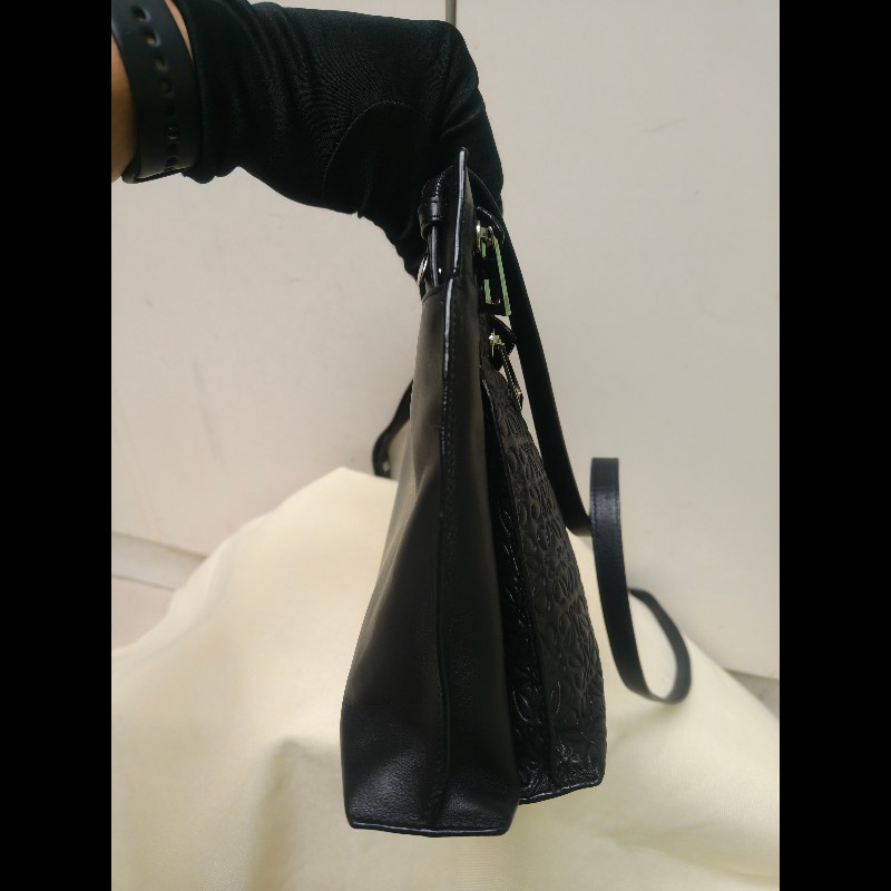 ‼️年前限時特賣‼️（原25800）至1/25⏰【8成新】㊣✨ LOEWE ✨羅威 黑色 壓紋 雙夾層 小羊皮 肩背包 斜背包 /二手包/二手精品🌳二手樹屋🌳-4