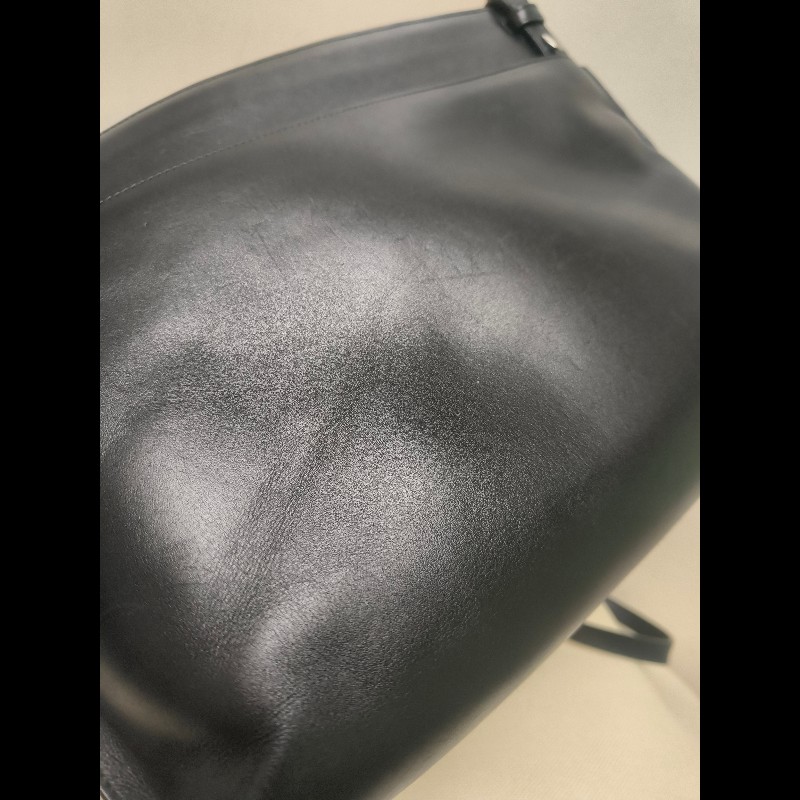 ‼️年前限時特賣‼️（原25800）至1/25⏰【8成新】㊣✨ LOEWE ✨羅威 黑色 壓紋 雙夾層 小羊皮 肩背包 斜背包 /二手包/二手精品🌳二手樹屋🌳-25