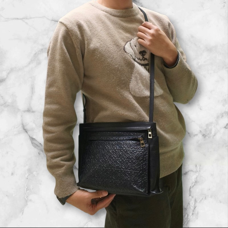 ‼️年前限時特賣‼️（原25800）至1/25⏰【8成新】㊣✨ LOEWE ✨羅威 黑色 壓紋 雙夾層 小羊皮 肩背包 斜背包 /二手包/二手精品🌳二手樹屋🌳-45