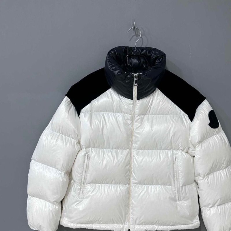 Moncler 袖標背後大logo亮面羽絨外套1碼胸圍112衣長62 99新配件塵袋衣架-1