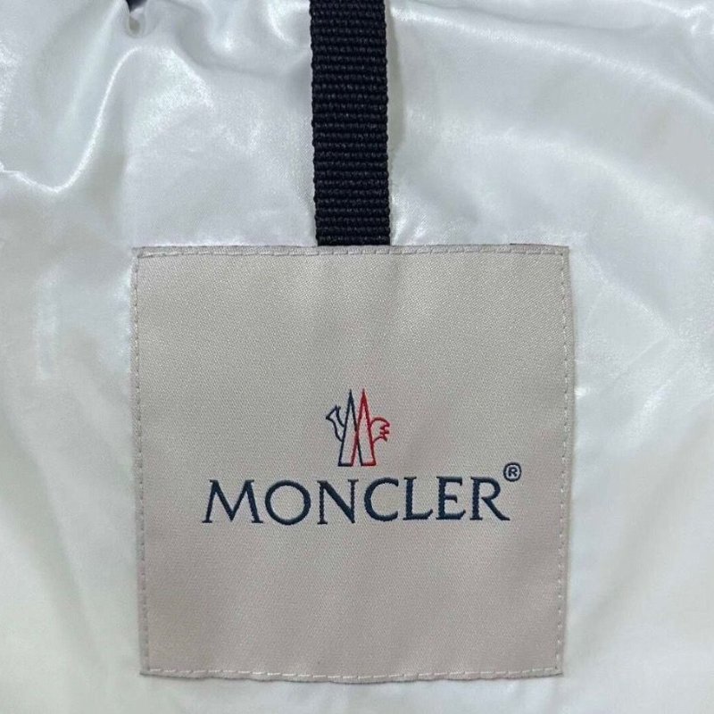Moncler 袖標背後大logo亮面羽絨外套1碼胸圍112衣長62 99新配件塵袋衣架-3
