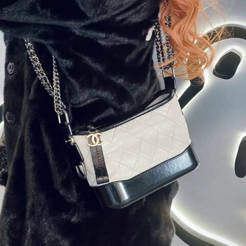 Chanel Gabrielle流浪包小號20*16*5 98新配件保卡塵袋
