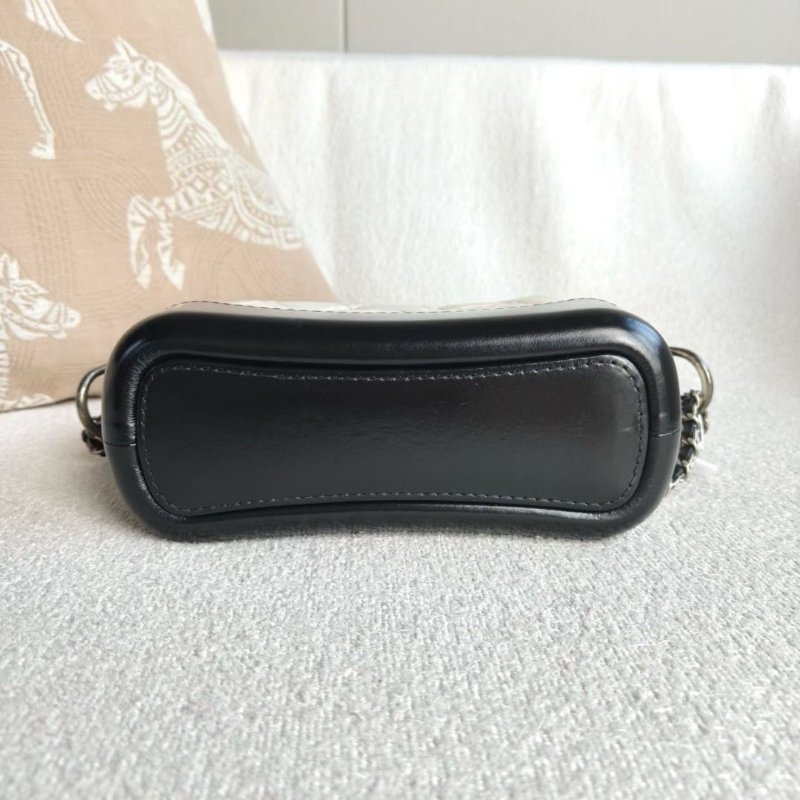 Chanel Gabrielle流浪包小號20*16*5 98新配件保卡塵袋-2