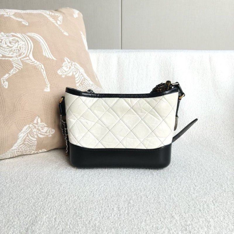 Chanel Gabrielle流浪包小號20*16*5 98新配件保卡塵袋-5