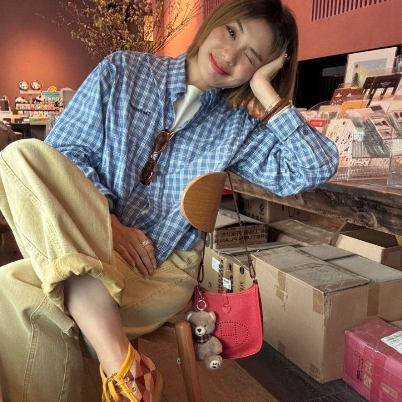 Hermes evelyne31紅色銀扣肩背斜背包框M刻 TC皮 31×32×9.5 98新配件塵袋-0