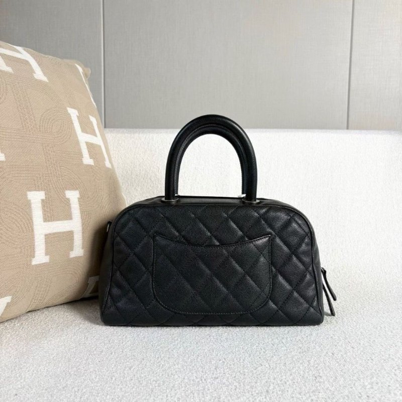 Chanel 保齡球手提斜背包黑銀荔枝皮38*17*13 98新配件塵袋-2