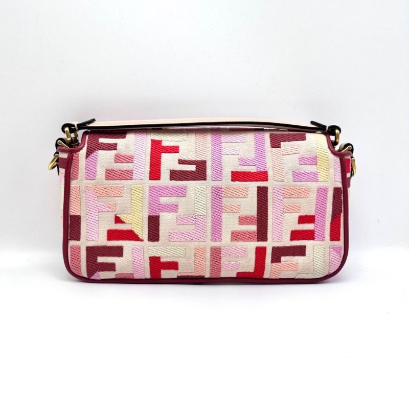 FENDI 情人節限定粉色老花手提肩背斜背包28*16*6.5 98新配件塵袋-3