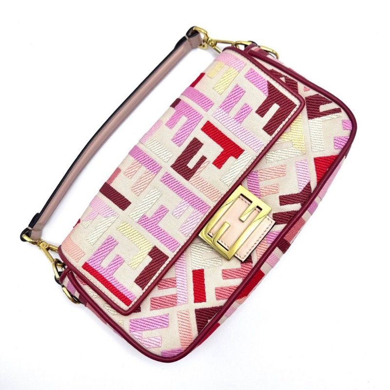 FENDI 情人節限定粉色老花手提肩背斜背包28*16*6.5 98新配件塵袋-5