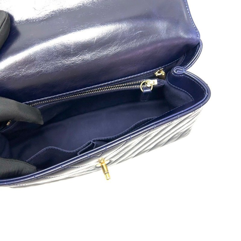 CHANEL 藍色金扣V紋Cocohandle手提肩背包29*17*10 98新配件保卡塵袋-6