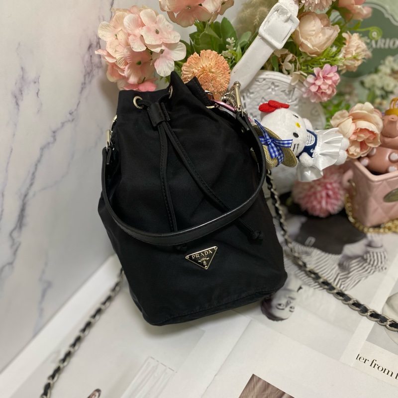 Prada 降落傘束口包小水桶包🏅-8