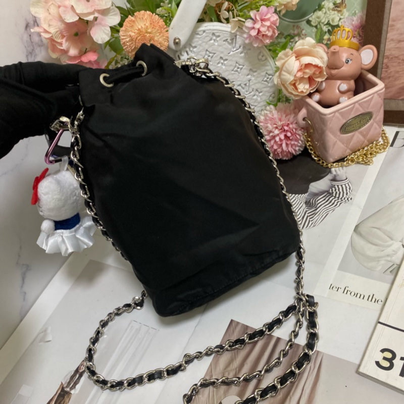 Prada 降落傘束口包小水桶包🏅-13