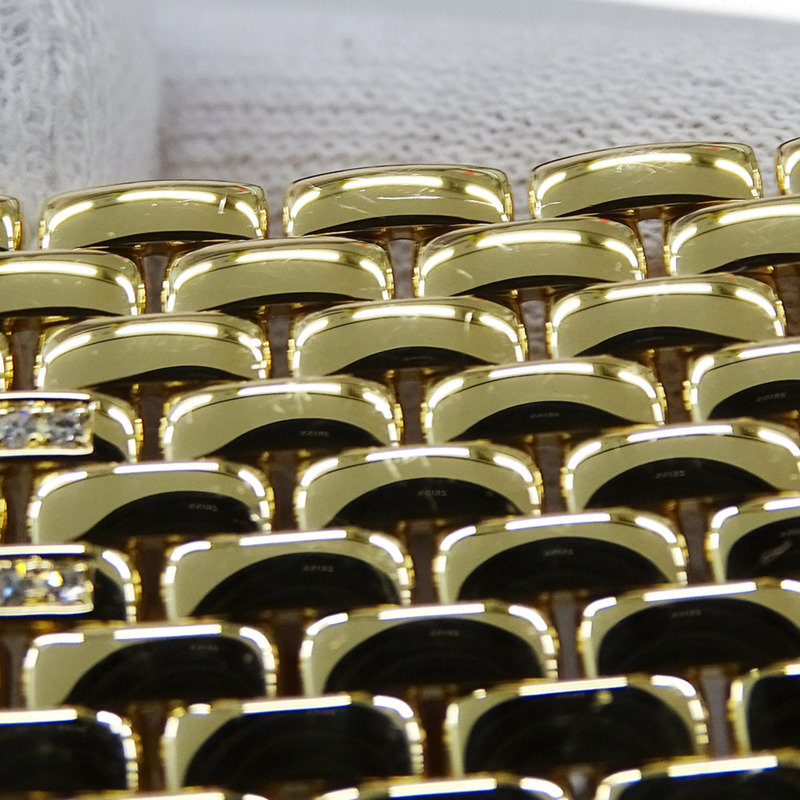 卡地亞女士獵豹絲帶腕錶，LM，鑽石，貝殼，石英機芯，QZ 750YG，18K實金，拋光，WG3009TA-11