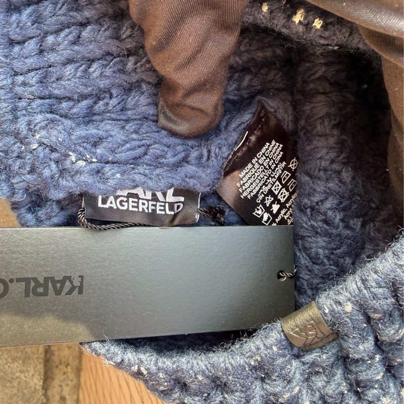 全新KARL LAGERFELD CHOUPETTE 卡爾 拉格斐深藍色銀蔥老佛爺貓咪造型粗針織毛帽-4