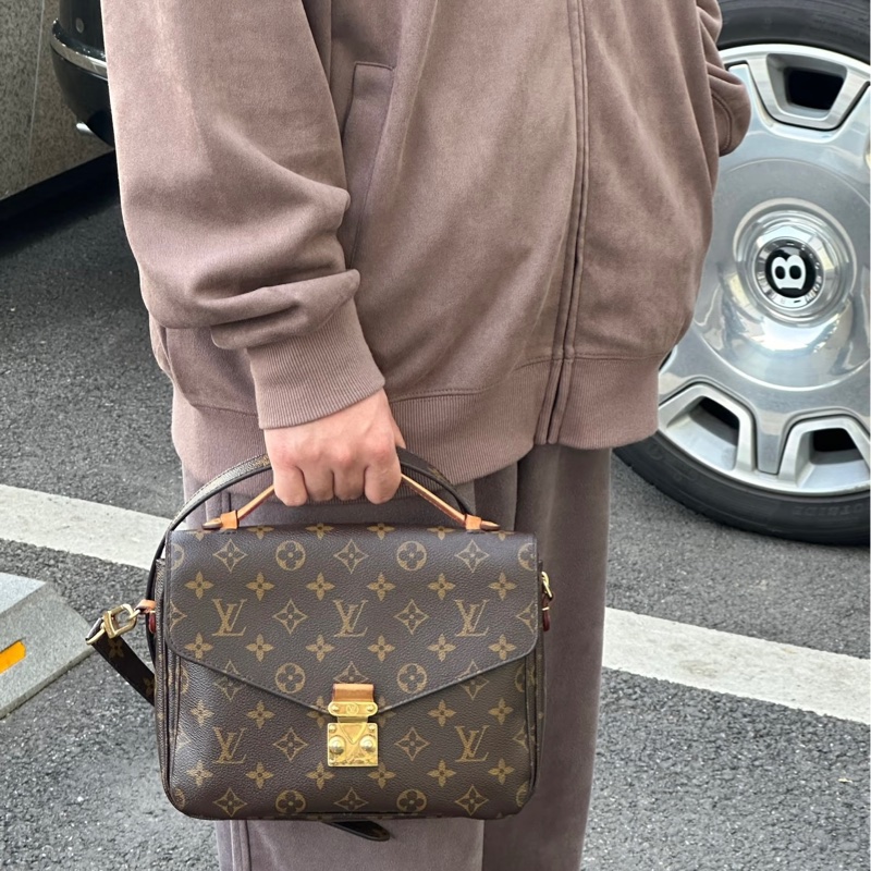 Louis Vuitton Métis 郵差包-4