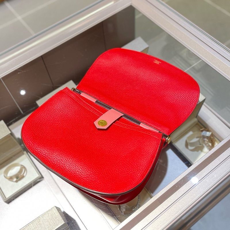 HERMES爱马仕Sac Saut 25 红色金扣斜挎包-5