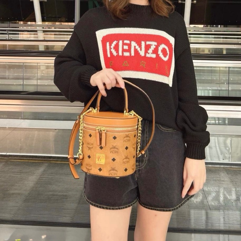 MCM bucket bag-4