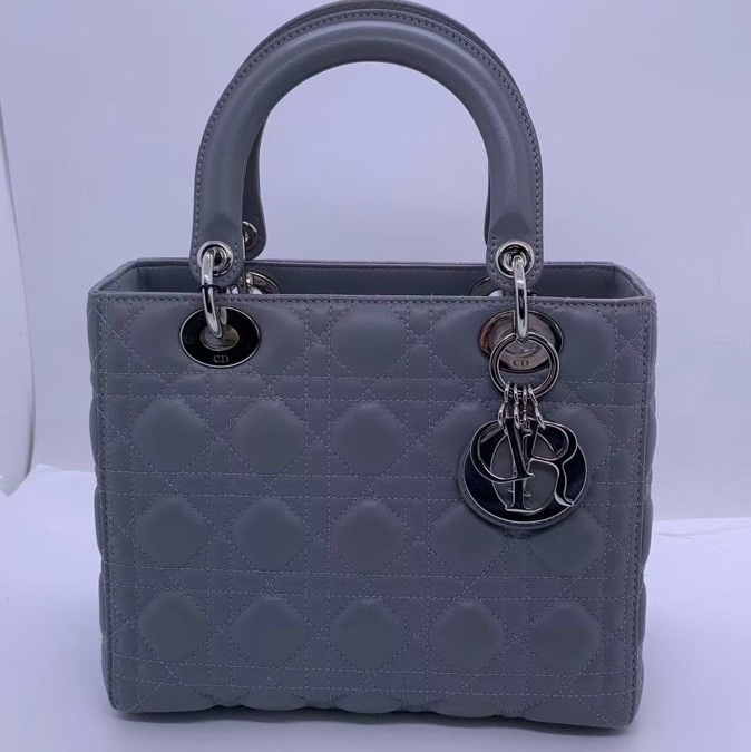 二手Dior五格灰色羊皮銀扣戴妃包，邊角輕微磨損，內里有輕微髒，五金有輕微划痕-1