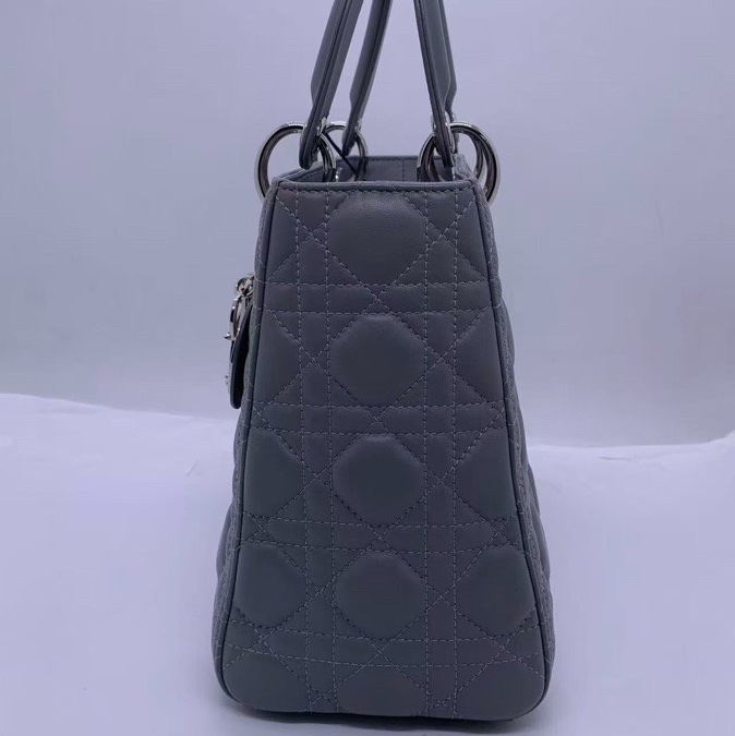 二手Dior五格灰色羊皮銀扣戴妃包，邊角輕微磨損，內里有輕微髒，五金有輕微划痕-3