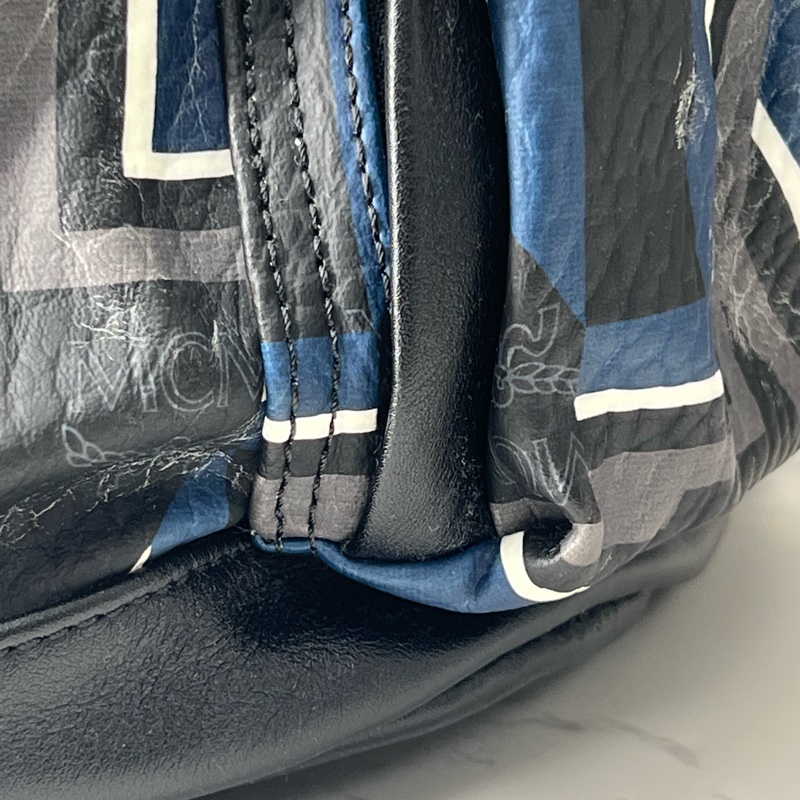 💗香緹國際精品💗 758 MCM 藍黑後背包-7