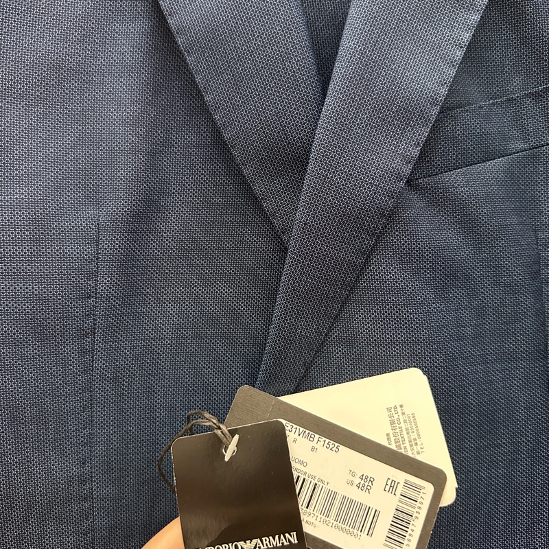 EMPORIO ARMANI 全新藍色西裝全套48號-4