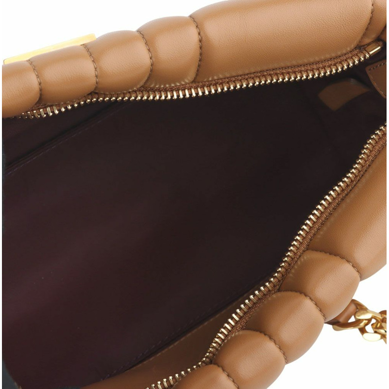 【包稅】BURBERRY 絎縫軟皮軟捲包 35624Y-1-6