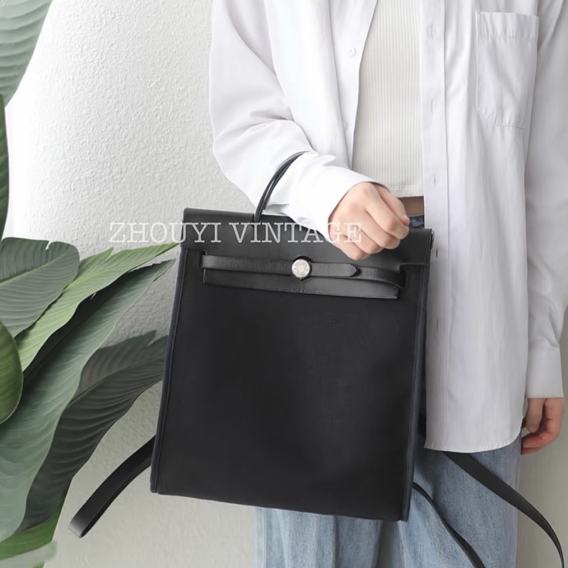 Hermes • Herbag 31 黑銀帆布雙肩包 附替換袋-1