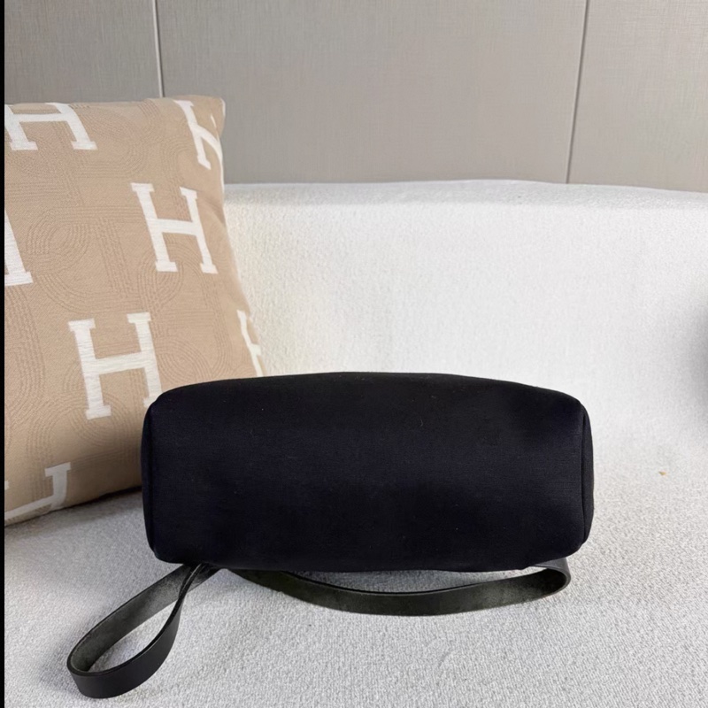 Hermes • Herbag 31 黑銀帆布雙肩包 附替換袋-7