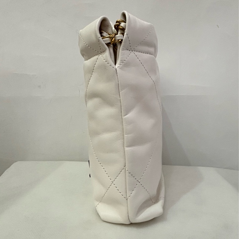 Chanel 22 mini bag-3