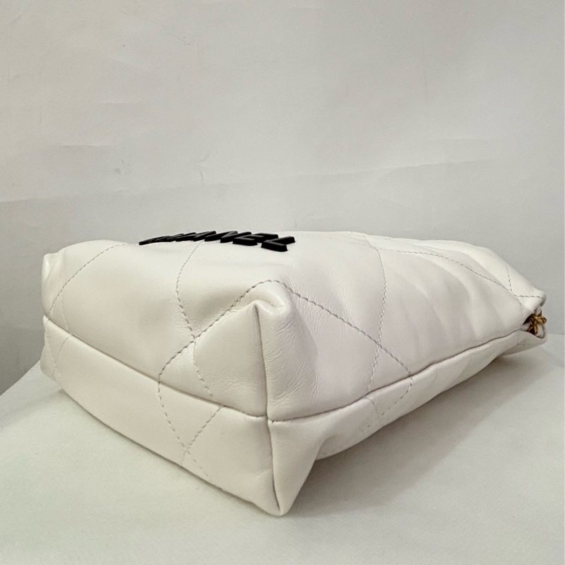 Chanel 22 mini bag-6