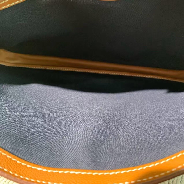 HERMES愛馬steve light junior斜挎包男款D 刻，尺寸:27×34-3