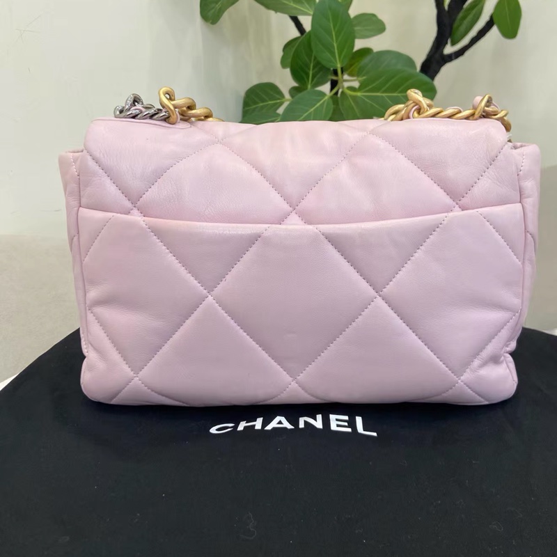 Chanel • 19 Bag 櫻花粉羊皮 金釦 中號-3