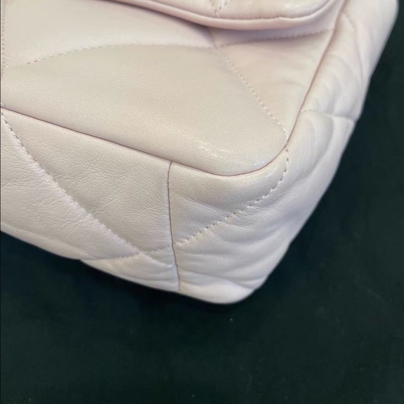 Chanel • 19 Bag 櫻花粉羊皮 金釦 中號-5