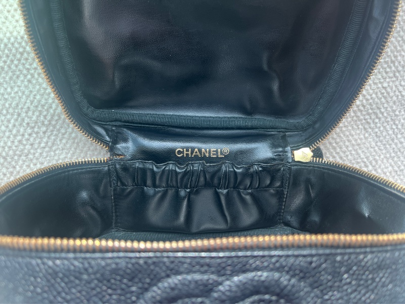 Chanel 香奈兒經典荔枝皮化妝包-9