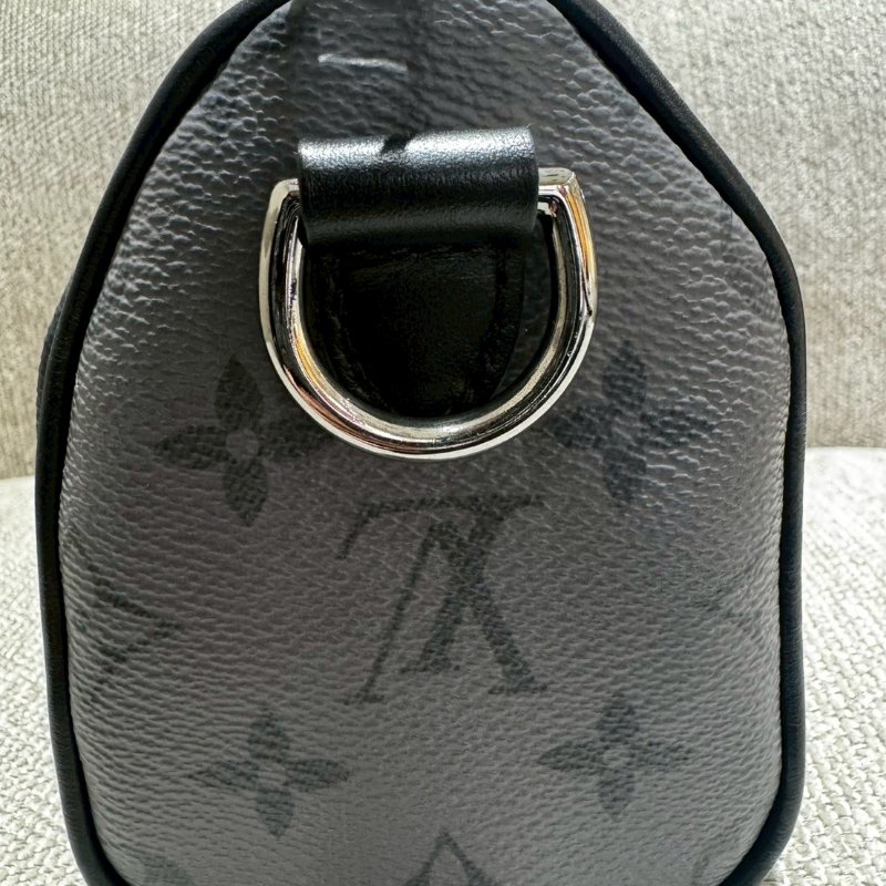 LV Keepall XS黑武士單肩包-4