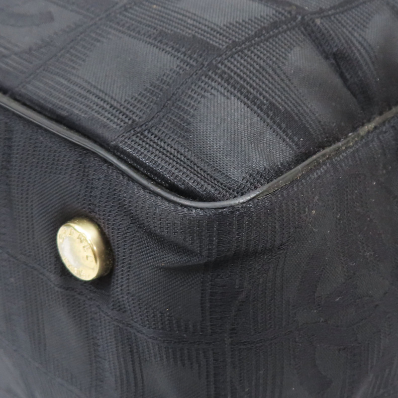 黑色尼龍 牛皮 New Travel Line 肩背包 無卡 金扣 背帶老化【CHANEL 香奈兒】 A20457-12