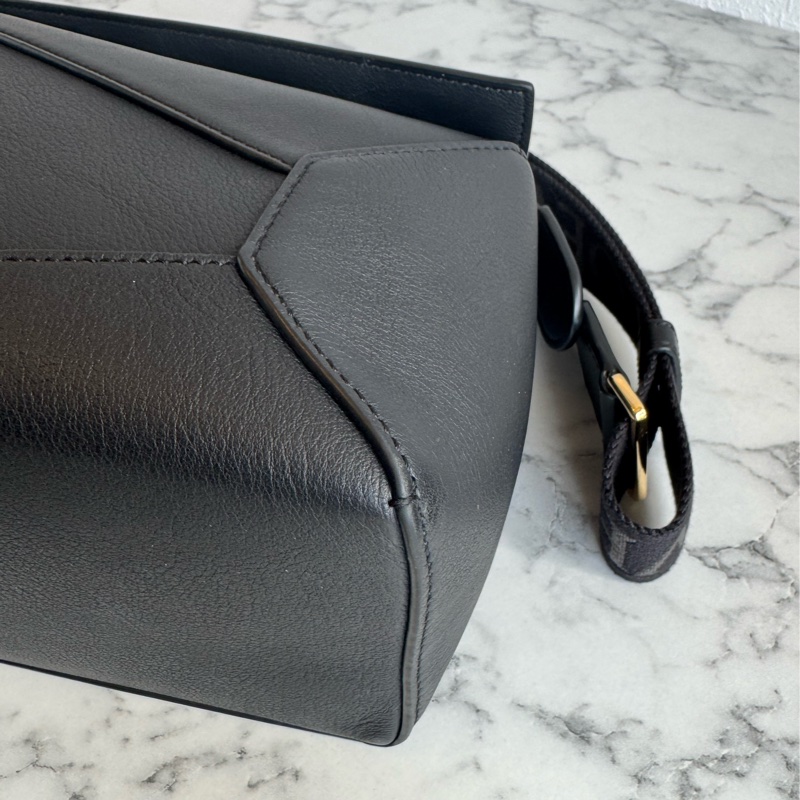 Loewe黑色puzzle 男女都可駕馭✨半價割愛-7