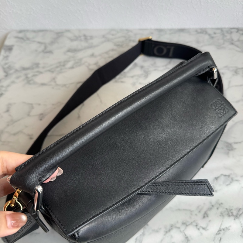 Loewe黑色puzzle 男女都可駕馭✨半價割愛-14