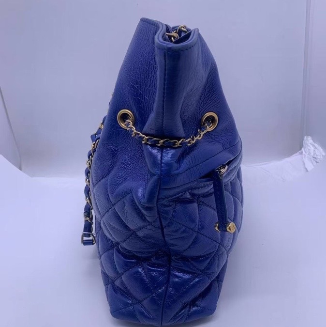 二手Chanel 香奈兒珠光藍抽繩時尚托特包，正常使用痕跡-3