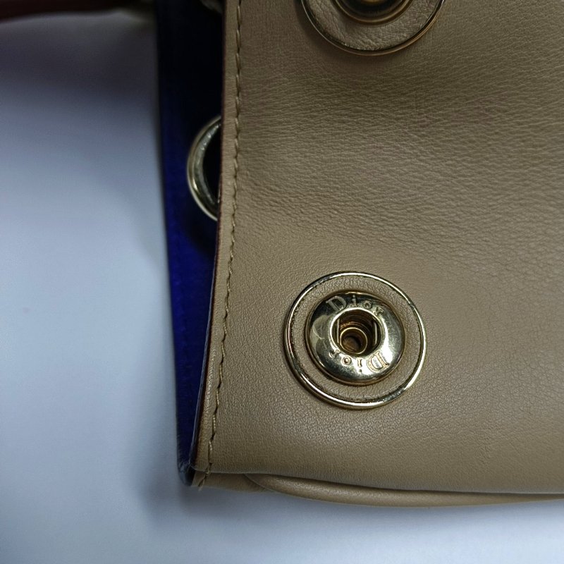 DIOR Diorissimo卡其色牛皮手提包金色五金-11