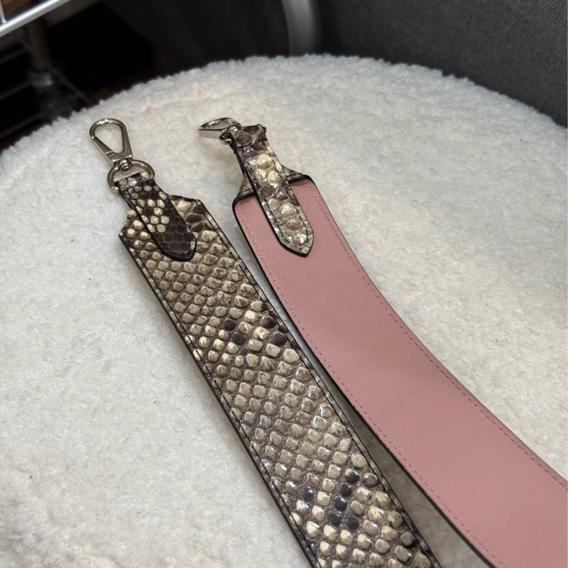 （全平台唯一）LV 高端珍稀皮系列 蟒蛇皮🐍背袋-5