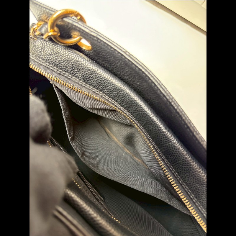 Chanel 金鍊黑荔枝皮小豆腐包 tote-17