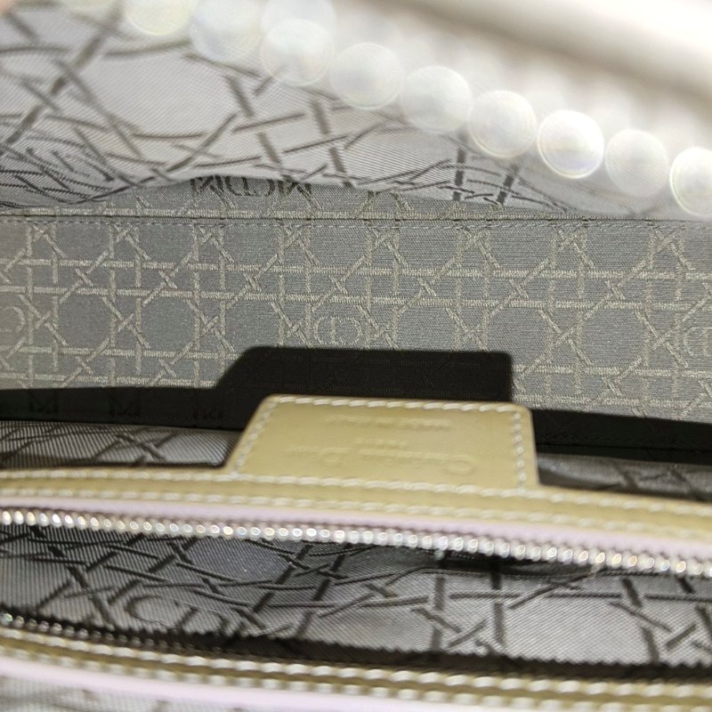 DIOR Lady Dior大號黃綠色漆皮藤格紋新絎縫戴妃七格單肩包手提包銀色五金可拆卸肩帶-6