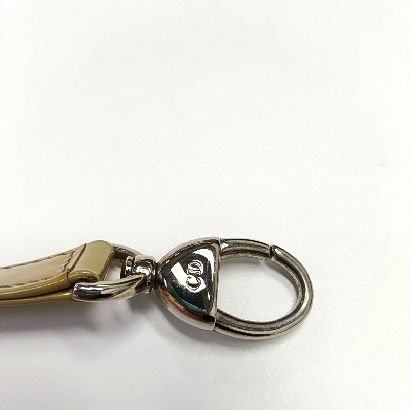 DIOR Lady Dior大號黃綠色漆皮藤格紋新絎縫戴妃七格單肩包手提包銀色五金可拆卸肩帶-17