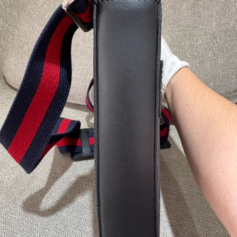 Gucci 經典Supreme藍紅織帶郵差包-2