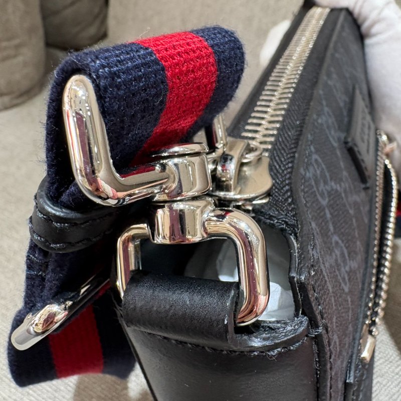 Gucci 經典Supreme藍紅織帶郵差包-11