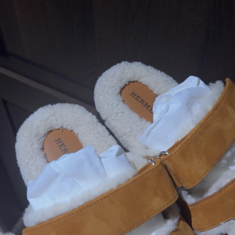 Hermes棕色 毛毛二舅拖鞋-3