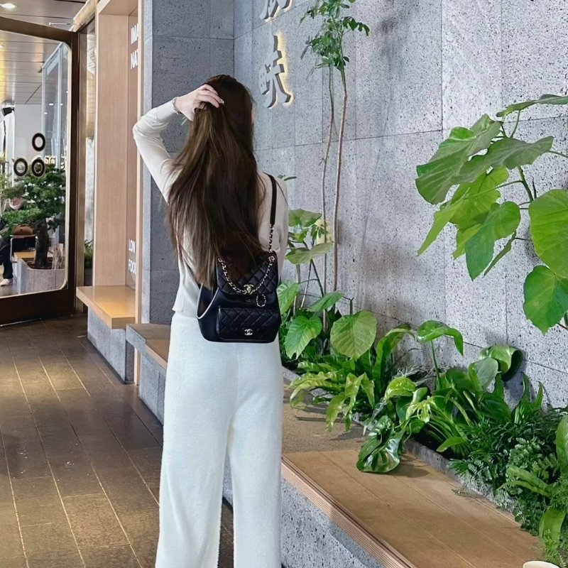 CHANEL Duma牛皮後背包 - 大號黑金-1